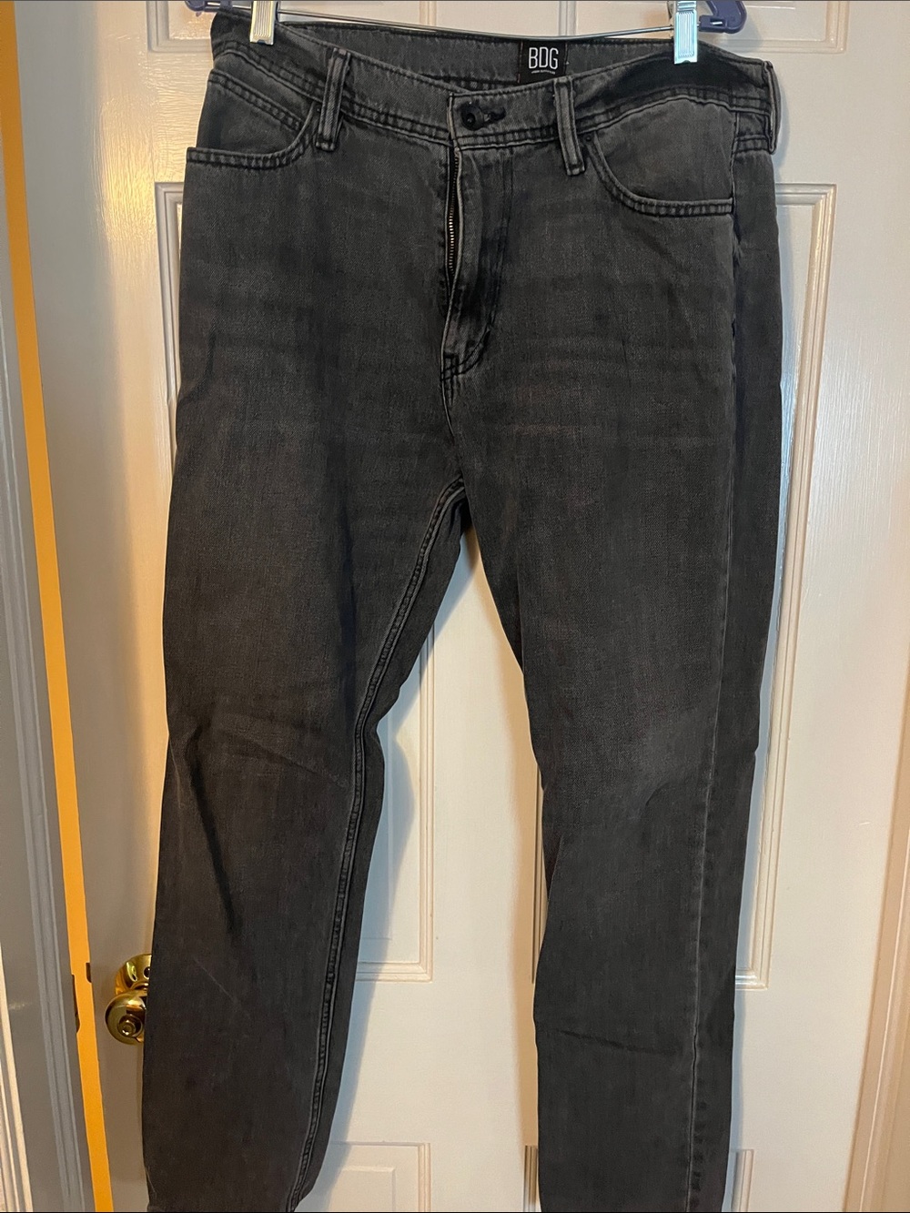 BDG Men's Slim Straight Jeans in Washed Black